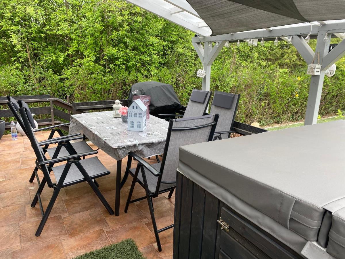 Icuka Vendeghaza Holiday home Kiskunlachaza